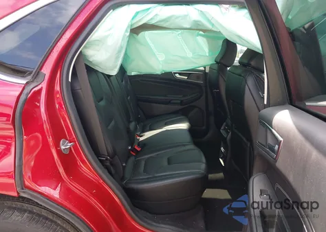 2022 Ford Edge Titanium z USA, uszkodzony, nr VIN 2FMPK4K94NBA43561